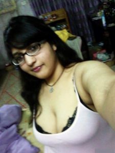 nude indian wife naked selfie