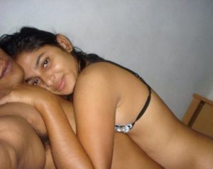 Desi Couple hot nude selfie sexy