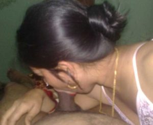 Desi Girl suck hubby dick pic