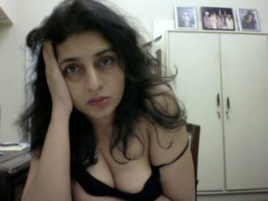 amateur desi teen chick