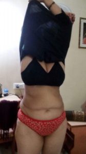 chubby south indian bhabhi removing bra