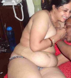 desi couple sucking big boobs