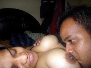 desi couple sucking big boobs