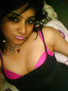 hot desi call centre girl naked selfie