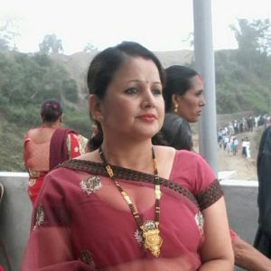 hot naked desi bhabhi deep cleavage