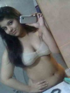 indian girl xxx naked selfie pic 2