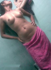 mast mamme desi teen girl naked image