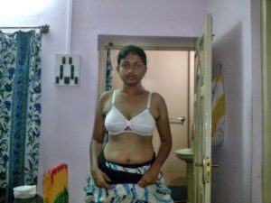 naked bhabhi xxx image