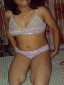 naked desi bhabhi stripping panty photo