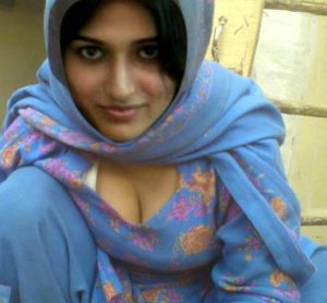 naked kashmiri milf naked image