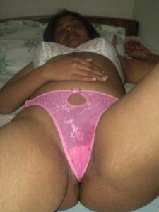 Desi Bhabhi hot n horny in bed pic