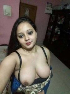 Desi Teen big white tits nude pic