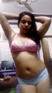 chubby indian gf naked image