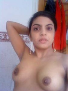 desi indian girl mast chuchi picture