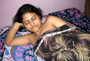 horny indian ex-gf naked image