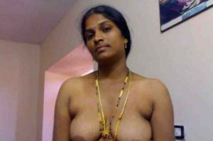 horny indian wife naked boobs pic