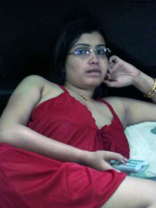 hot indian desi housewife wife naked pic