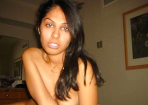 hot indian gf nude pic