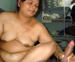 indian bhabhi sucks lund