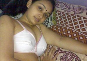 indian desi girl naked pic