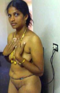 nude desi indian wife showing boobs