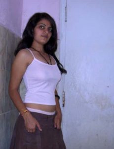 sexy desi bhabhi nude pictures