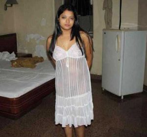 sexy indian housewife nude image