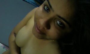 desi tits nude hottie pic