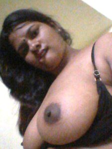 Desi aunty nude big boobs photo xx