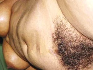 Desi naked hairy pussy pic
