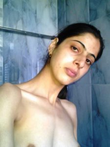 Desi naked indian xx boobs photo