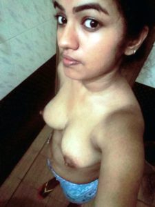 Hottie desi small boobs teen