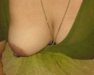 bhabhi desi nude boobs pic