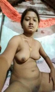 Desi aunty nude boobs