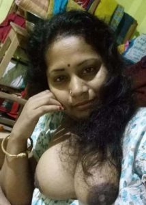 Desi bhabhi naked tits