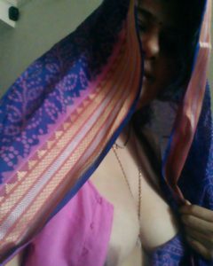 Desi nude aunty pic