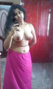 bhabhi hot breasts
