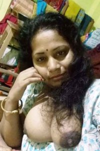 Bengali-Bhabhi-nude