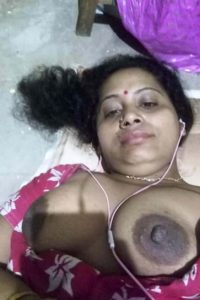 Bengali-Bhabhi-nude