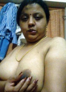 huge aunty boobs xxx