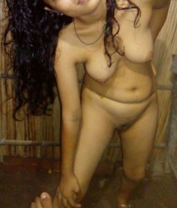 desi busty Bhabhi in the shower