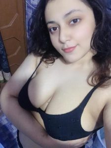 big boobs Kashmiri wife