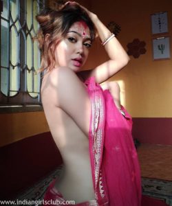 gorgeous bhabhi maid