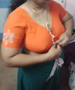 mega busty aunty