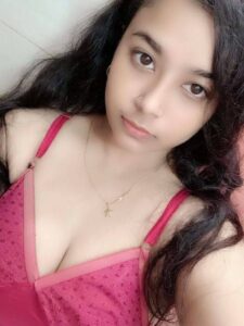 tenny cute desi babe