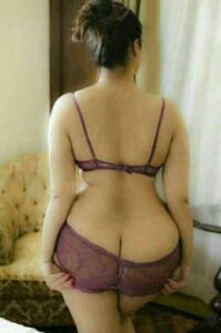 sexy ass aunty