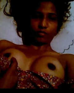 Hot Sri Lankan girlfriend