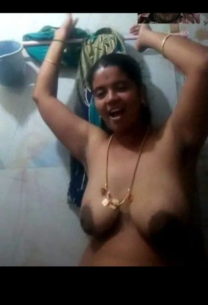huge dark boobs bhabhi