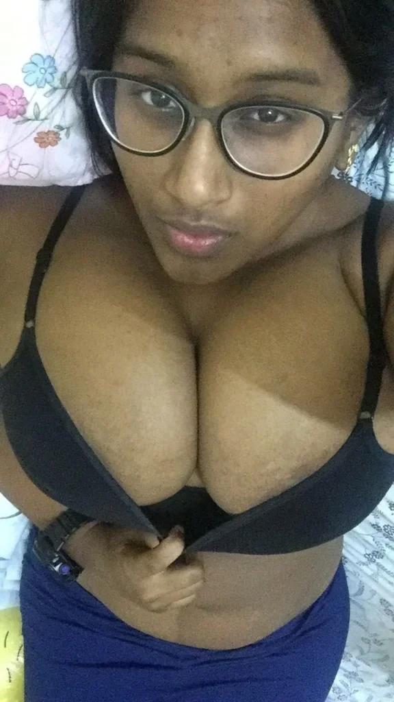 juicy huge boobs