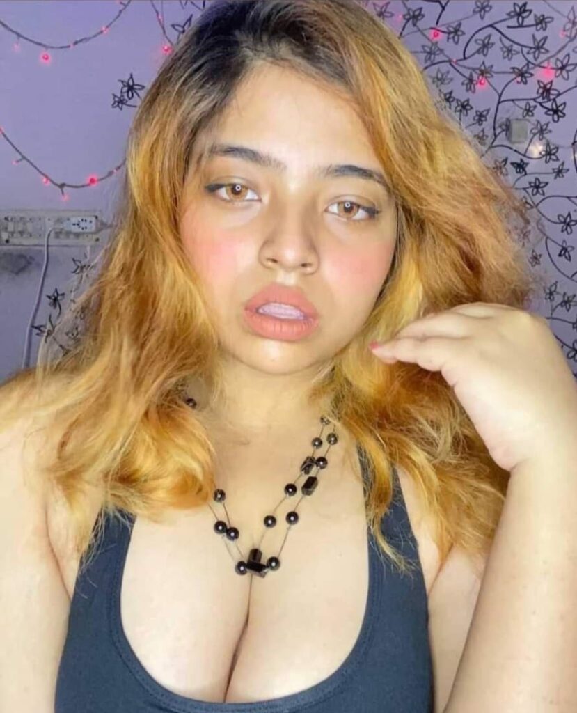 sexy huge boobs desi babe